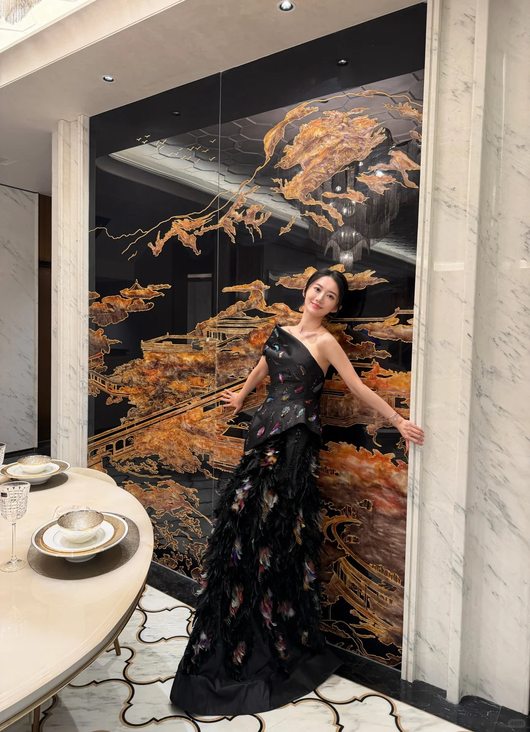 几十万的裙子穿上就是好看