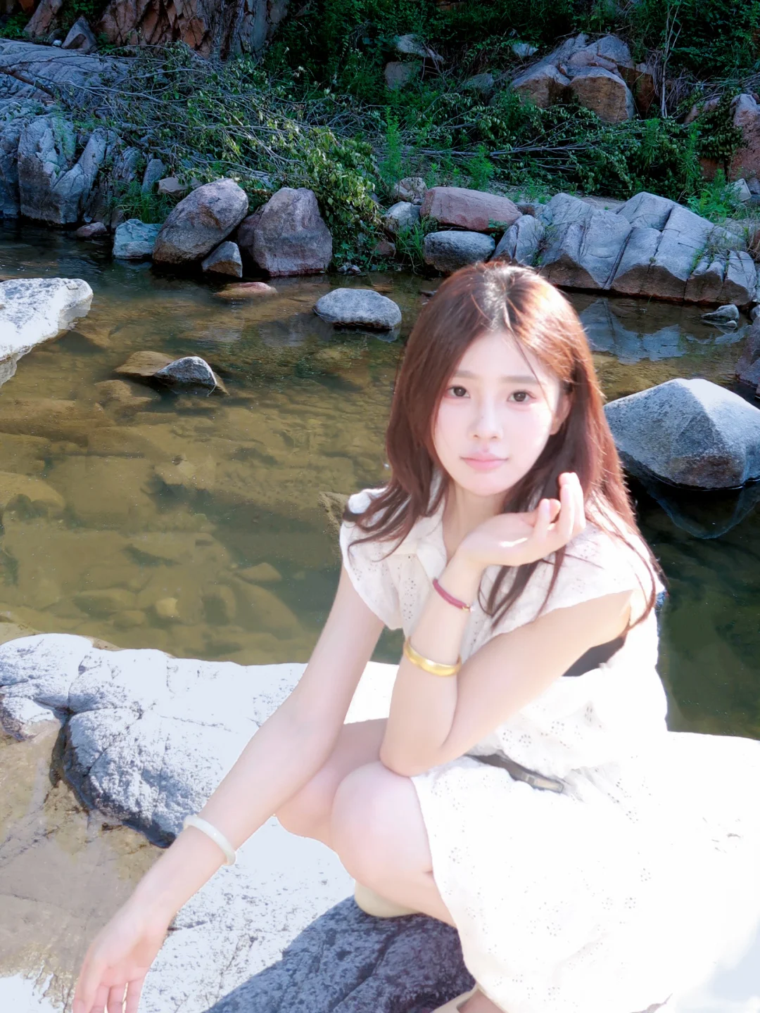 山野里阳光里的女孩👧🏻