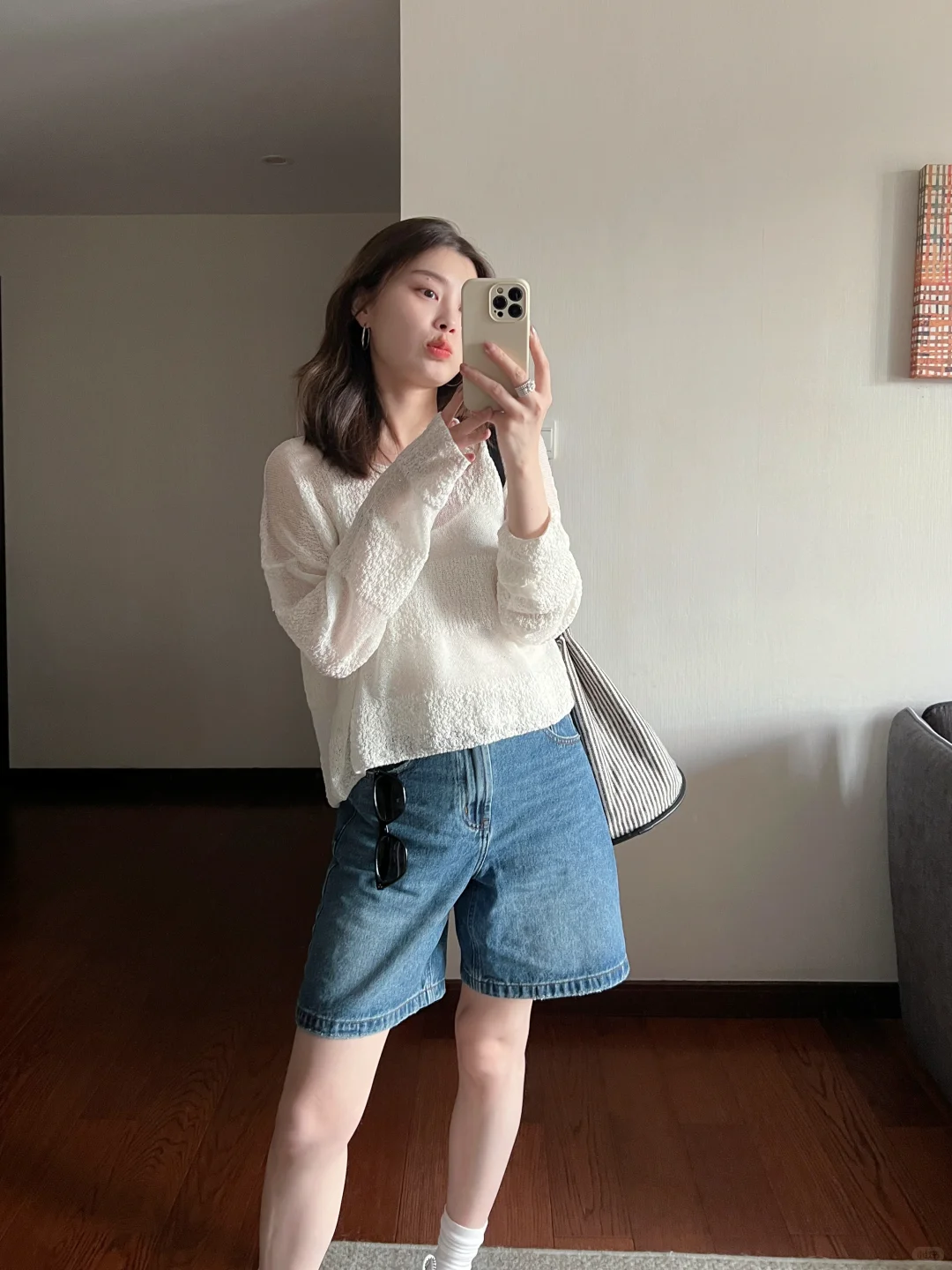 罩衫叠穿+牛仔中裤，轻松应对夏秋过渡季~