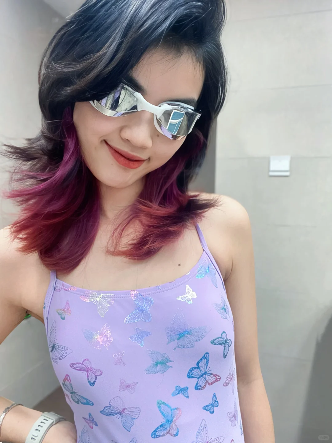 什么？你怎么知道我换新泳镜啦🥽