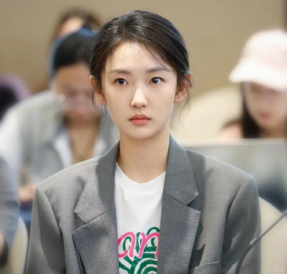 我的阿勒泰演员周依然：素颜界的一股清流