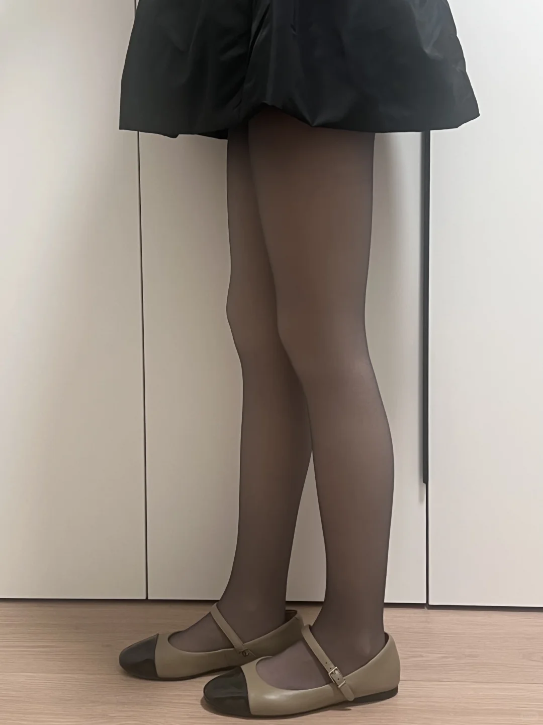 穿的不是丝袜是气场 是属于自己的高光时刻