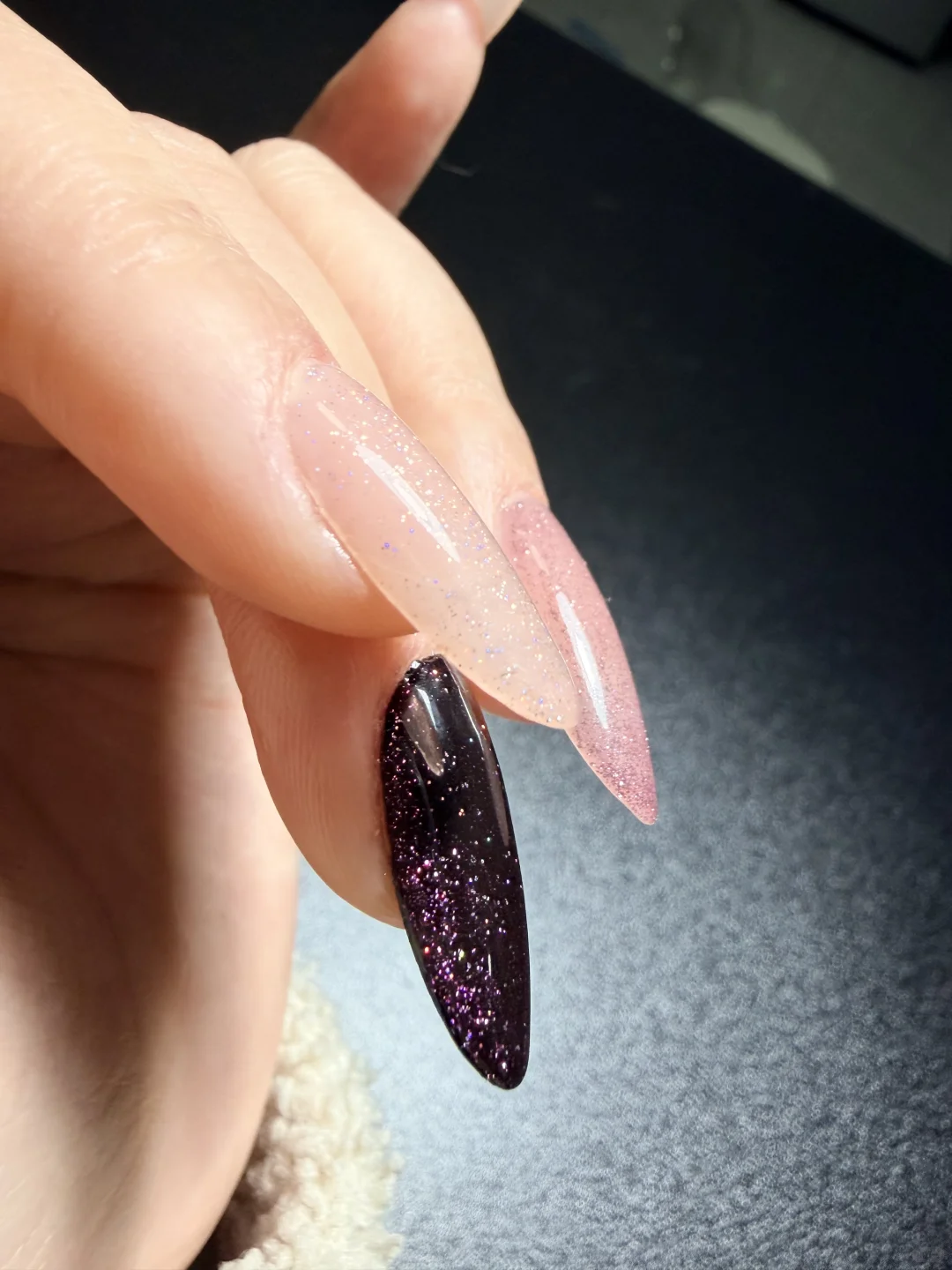 招美甲模特互勉