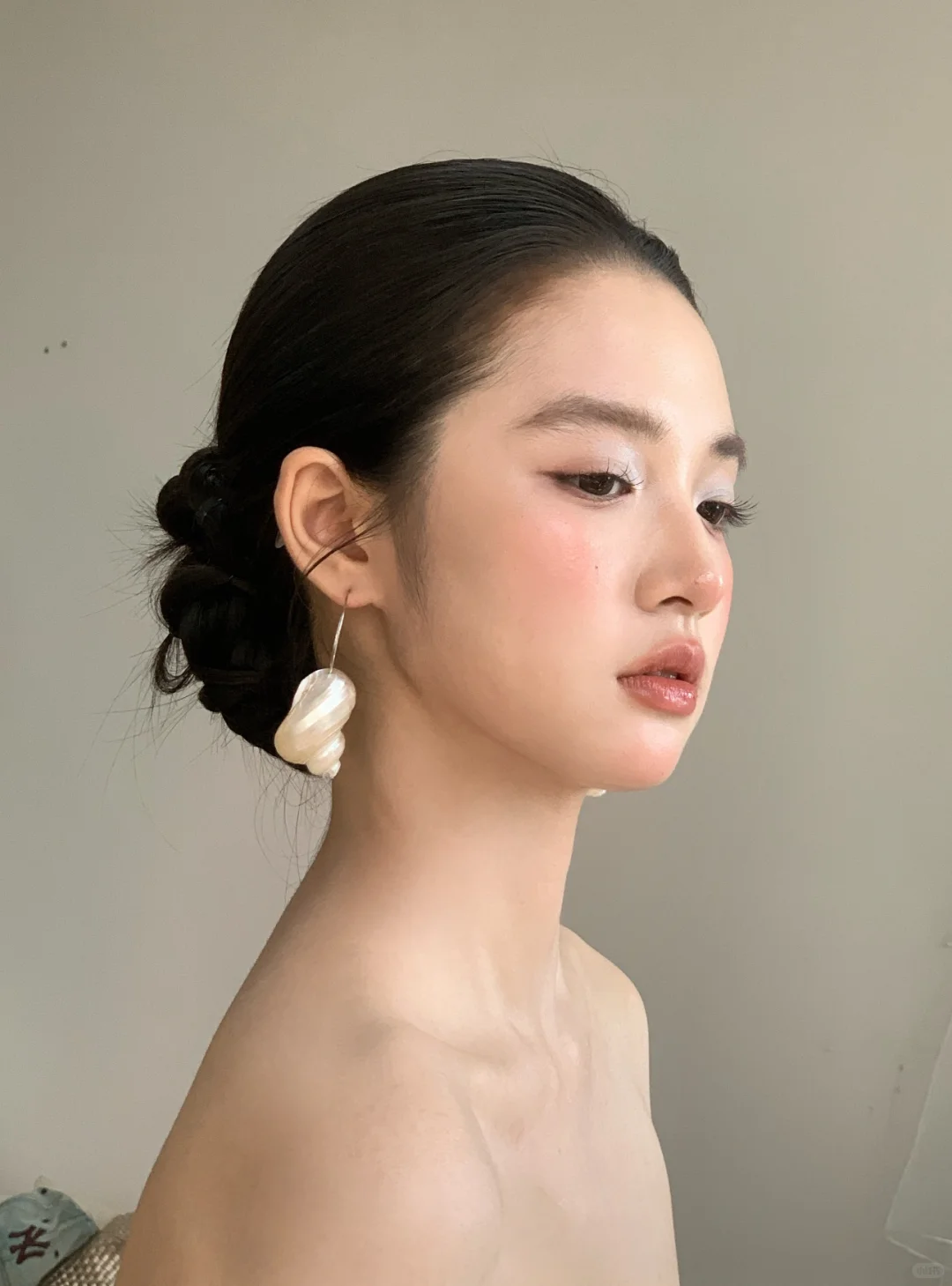 上海寻互勉妆面模特【长期寻找】