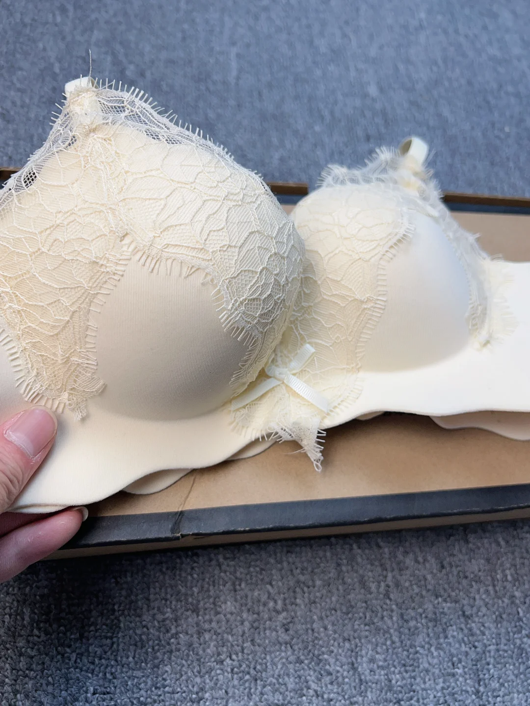 请把它推荐给所有小胸女生！显胸大腰细