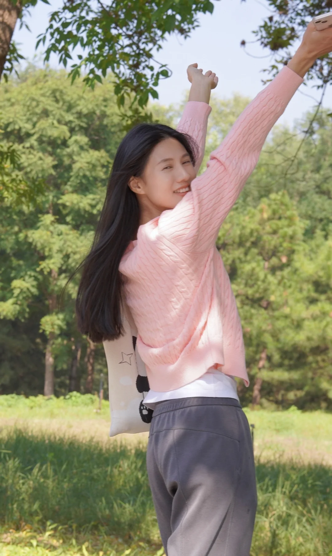 她有一种独特的魅力