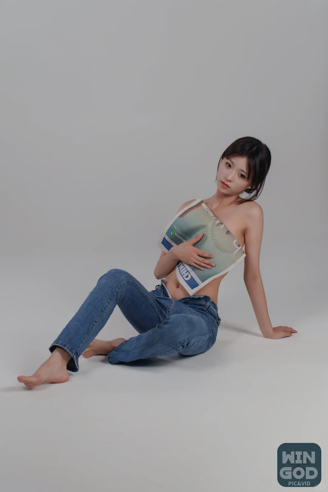 报纸风写真（无不良引导）