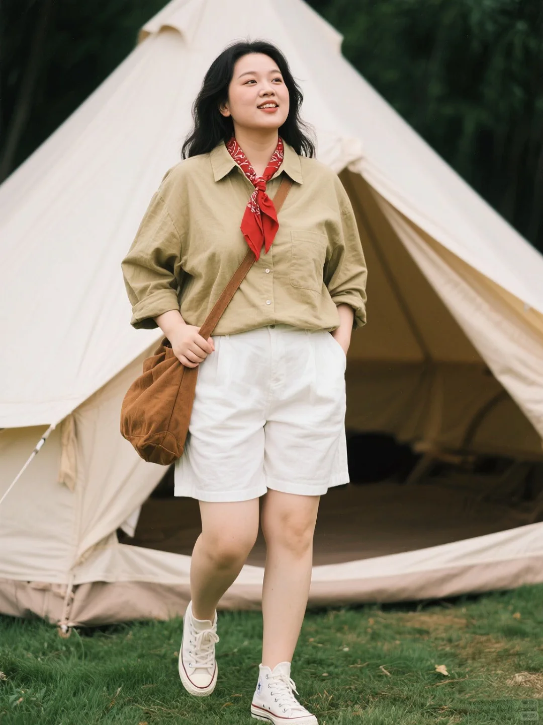 微胖女孩休闲户外穿搭，松弛感拉满