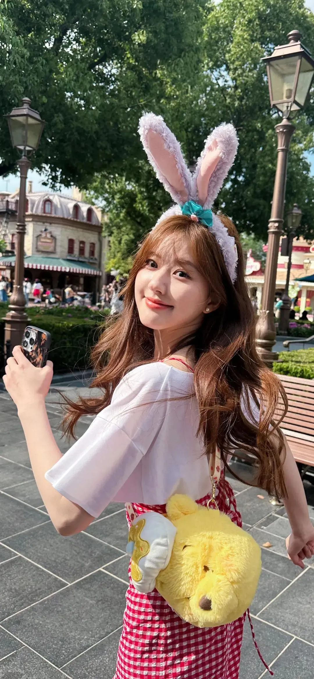 𝑺𝒉𝒂𝒓𝒆｜露思全屏壁纸