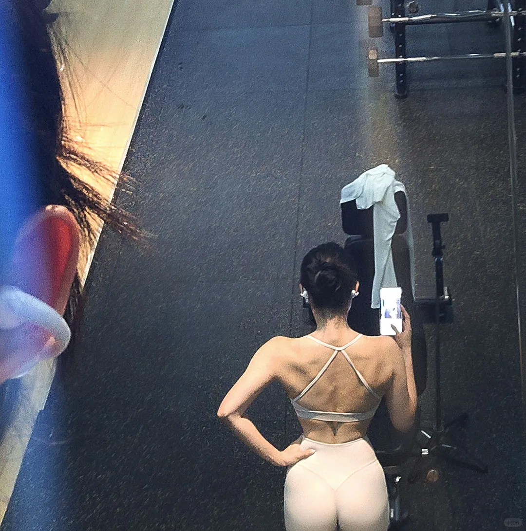 170‖52kg早说你喜欢肌肉女 我就不装了