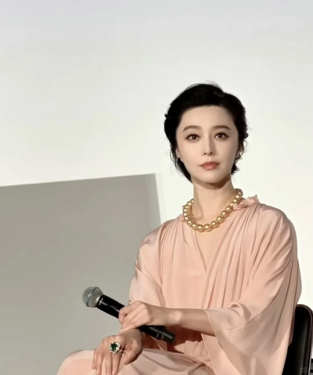 她算世界容颜顶级吗？