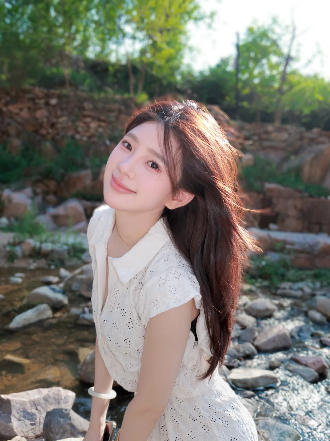 山野里阳光里的女孩👧🏻