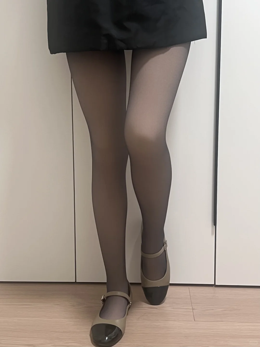 穿的不是丝袜是气场 是属于自己的高光时刻