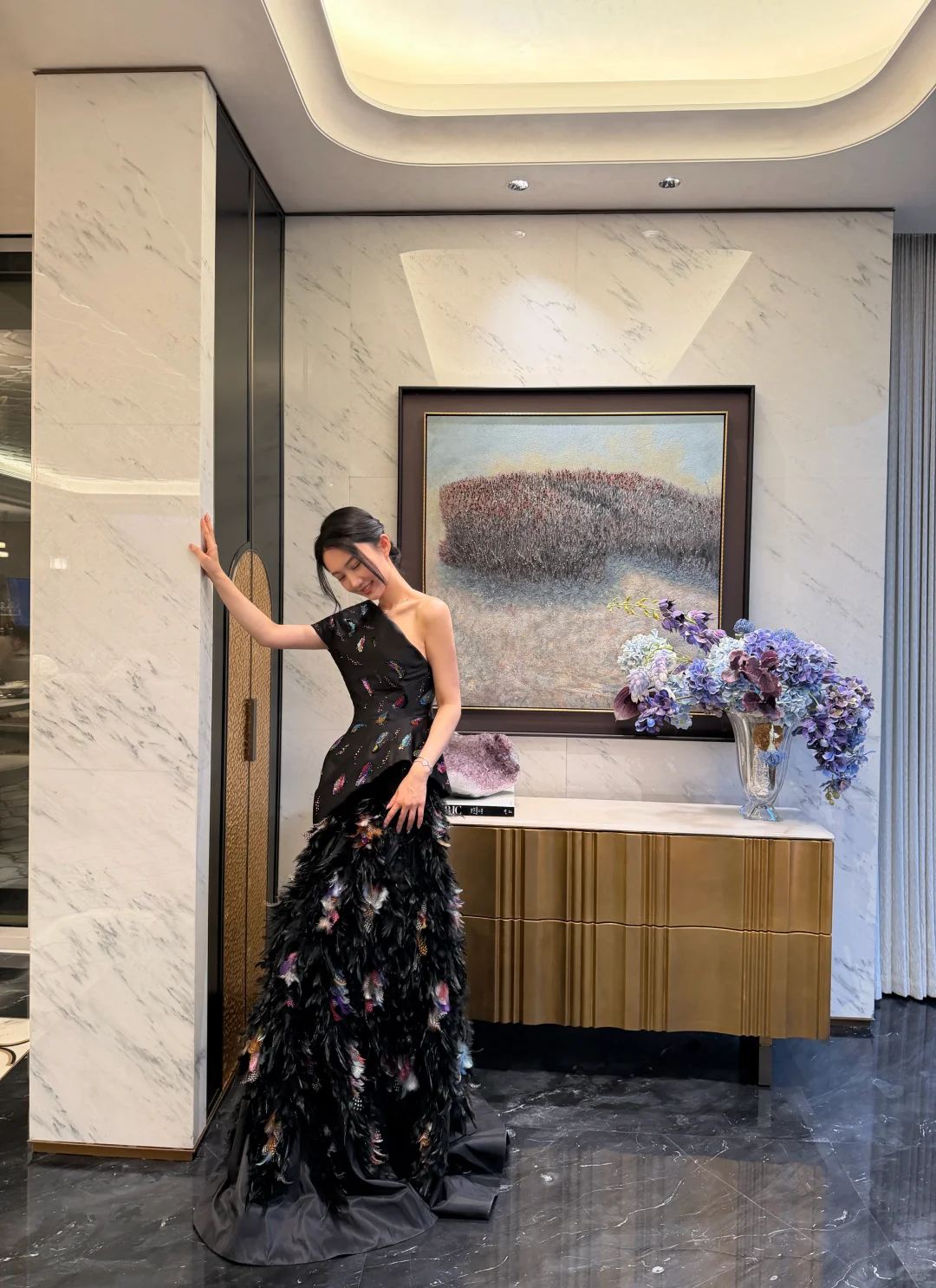 几十万的裙子穿上就是好看