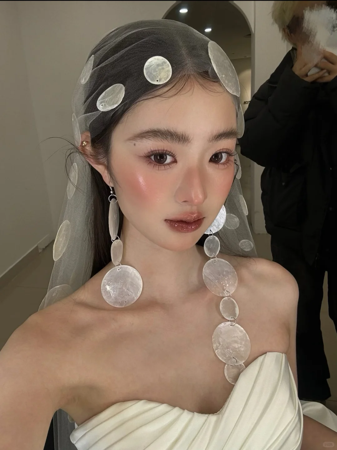 上海寻互勉妆面模特【长期寻找】