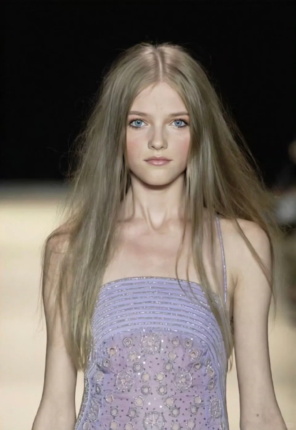 好伟大一张脸！美得我眼前一亮一亮又一亮！