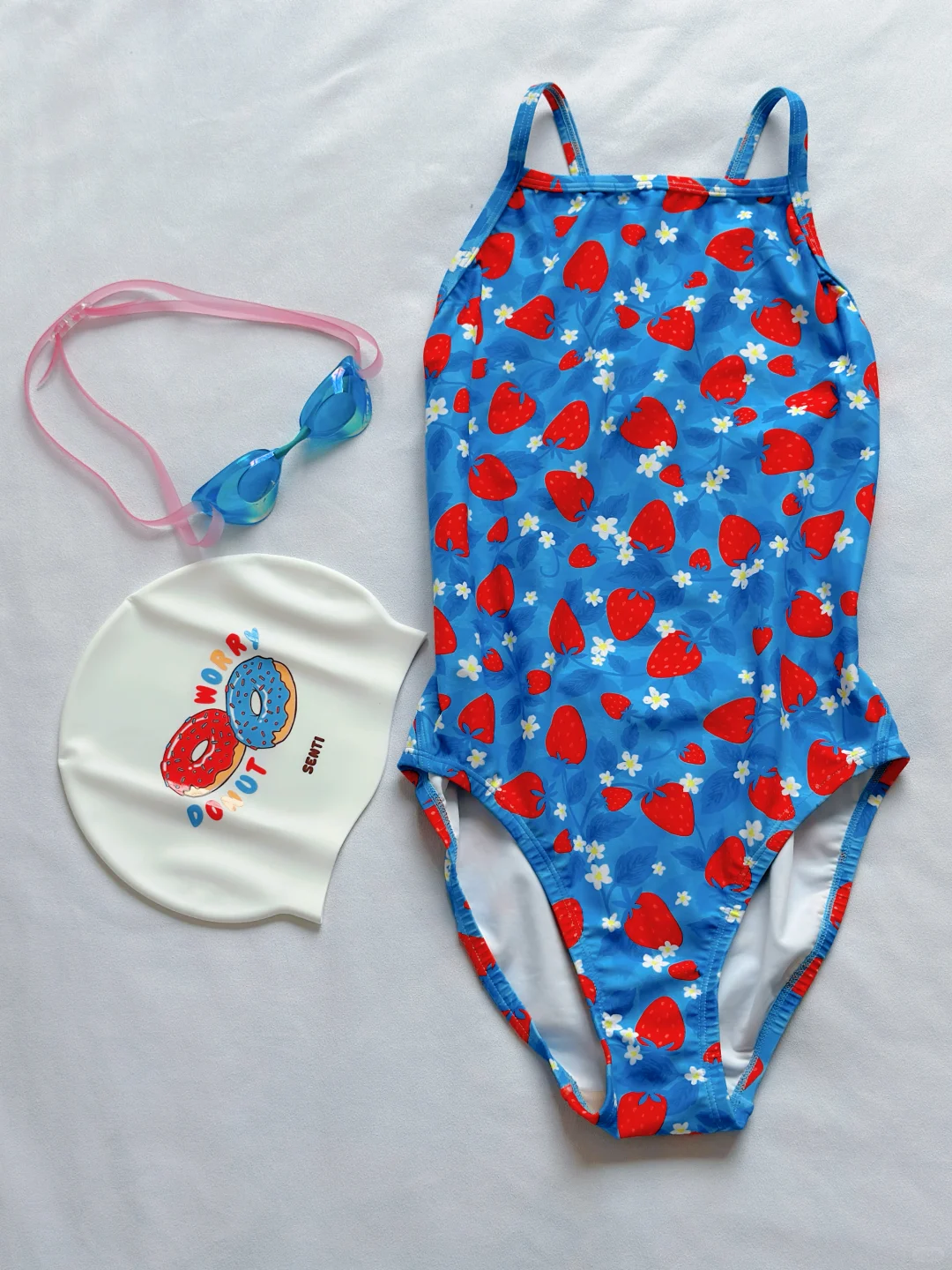 减到135了，我穿泳衣比平时衣服显瘦啊