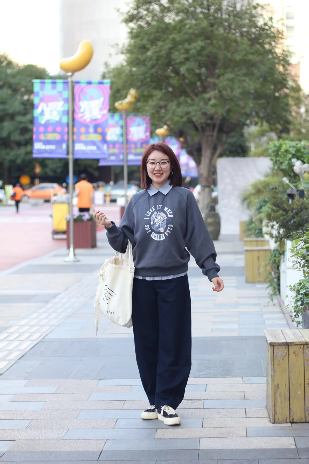 42岁丨秋天的松弛感是卫衣给的🍂