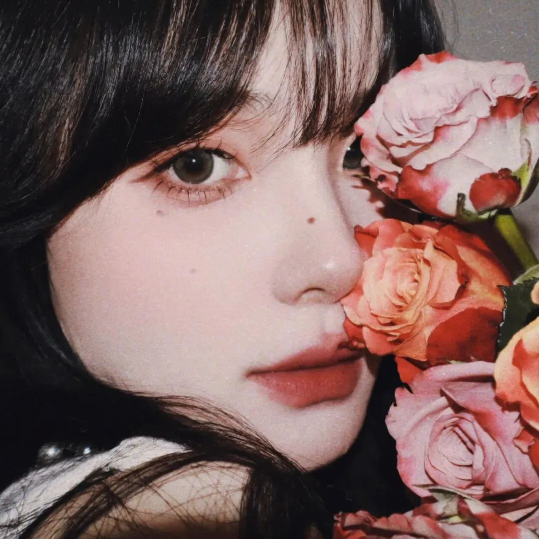 花团锦簇的女生头像