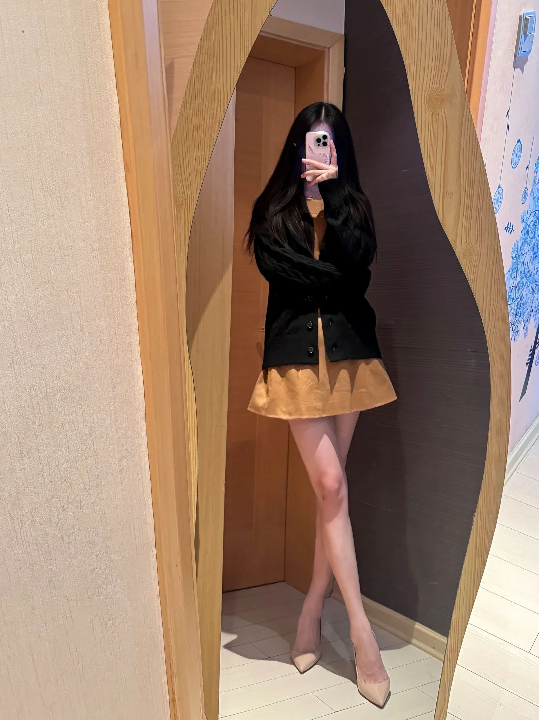 琮瑗同款黑色毛衣➕棕色高干文麂皮连衣裙