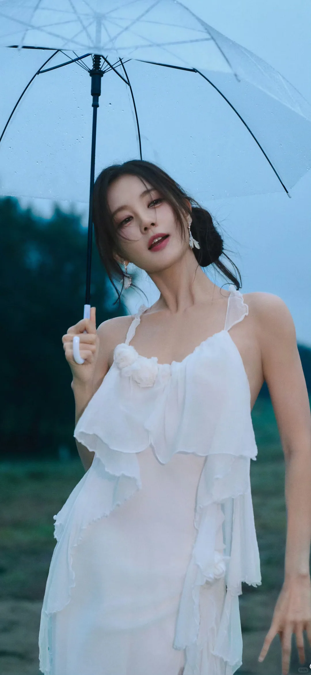 20251105明星壁纸｜【李一桐】～