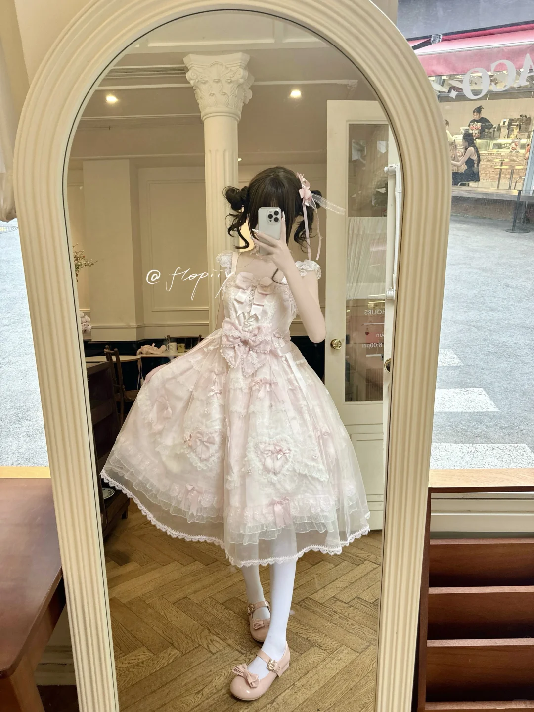 天气蒙蒙的 你也萌萌的Ov0