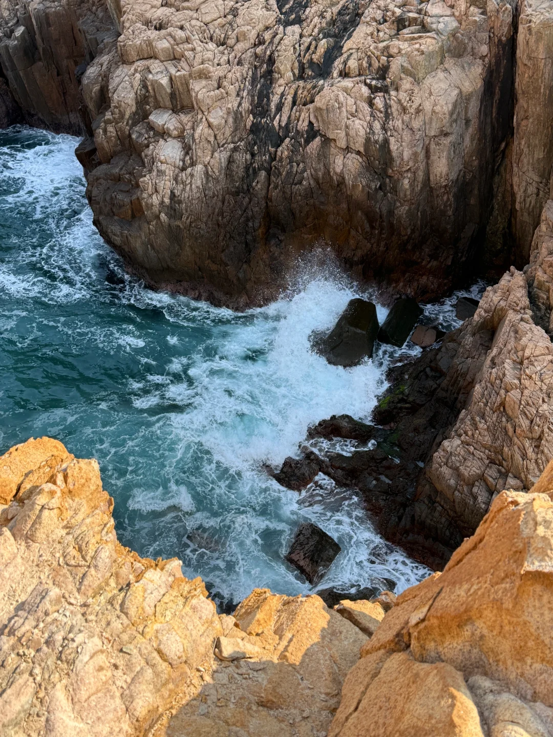 徒步1年，我发现玩户外的女生都有点“粗旷”