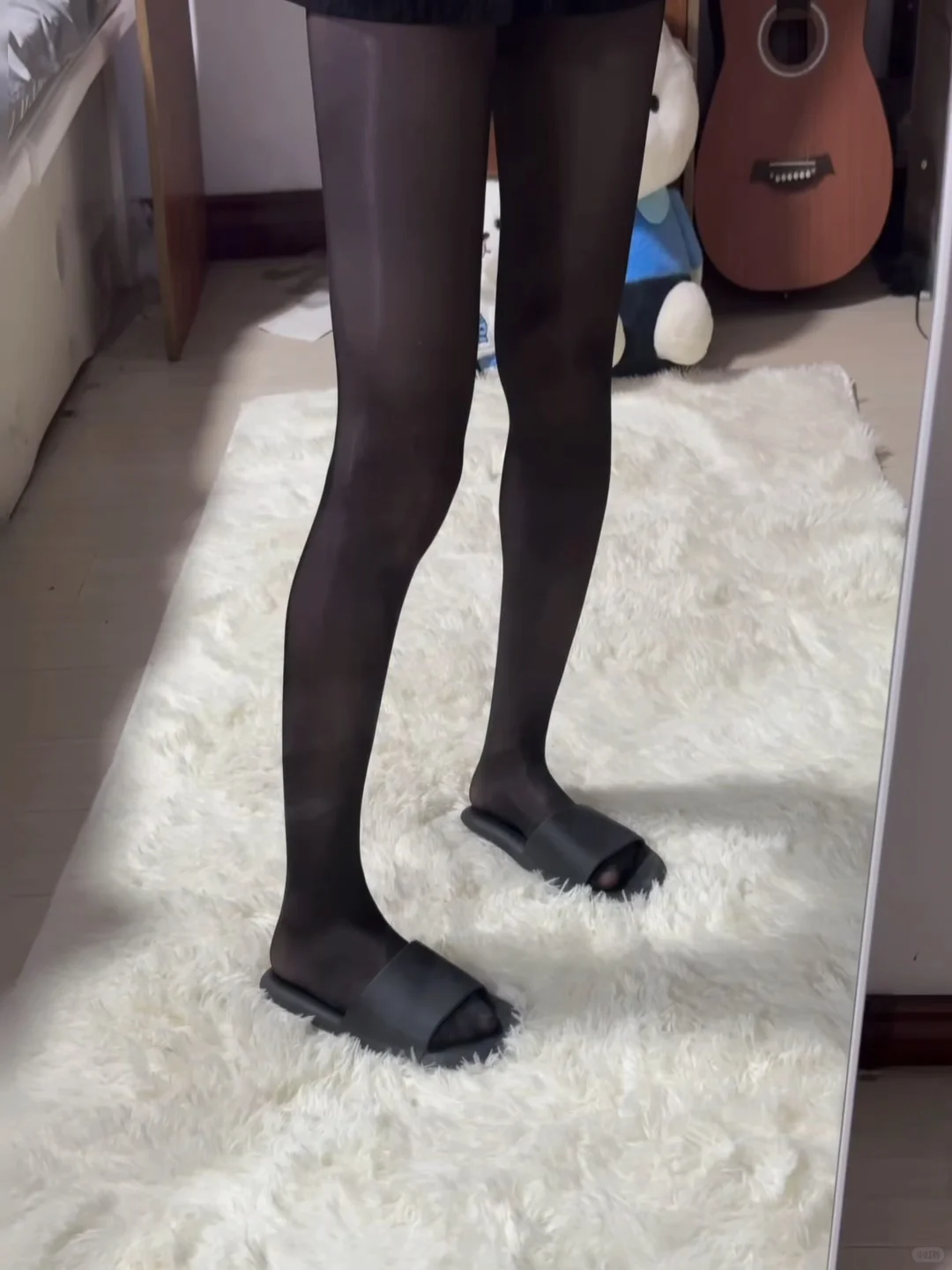 嘶拉…拜拜！本粗腿星人的天菜丝袜！🚨