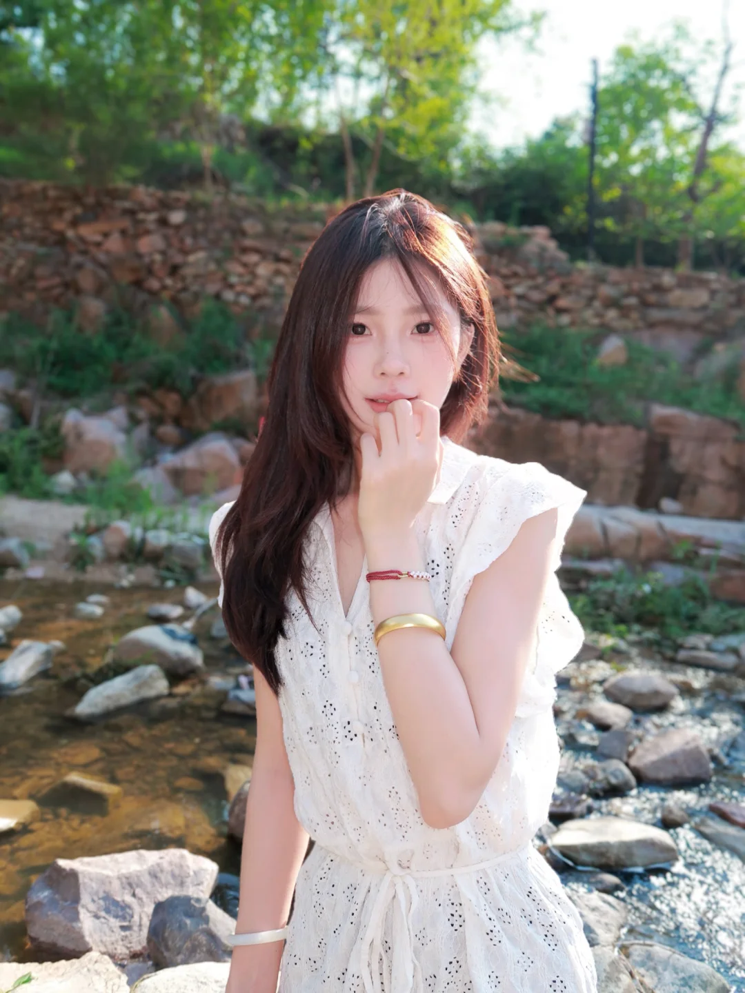 山野里阳光里的女孩👧🏻