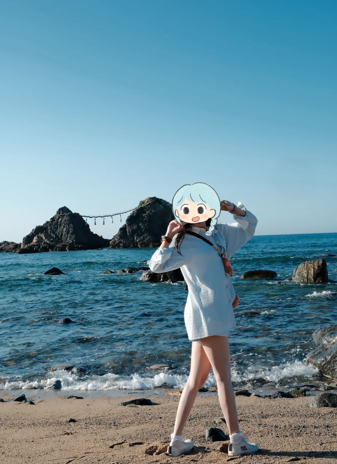 原来蓝色丝袜上身是这个效果