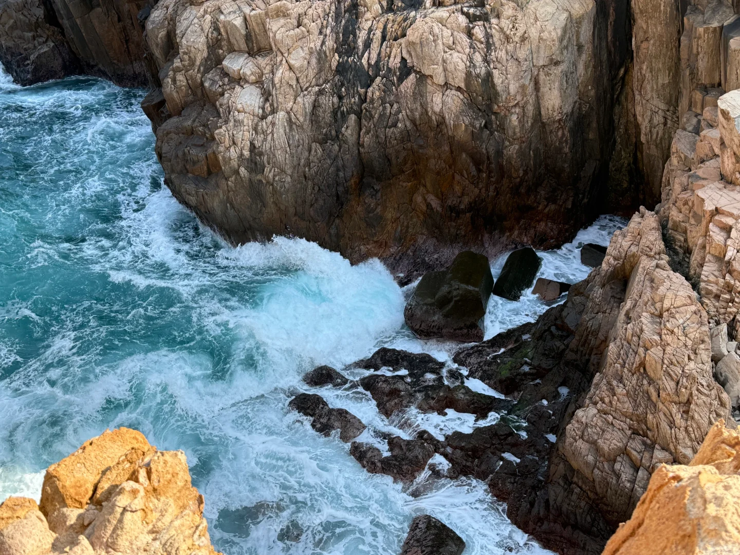 徒步1年，我发现玩户外的女生都有点“粗旷”