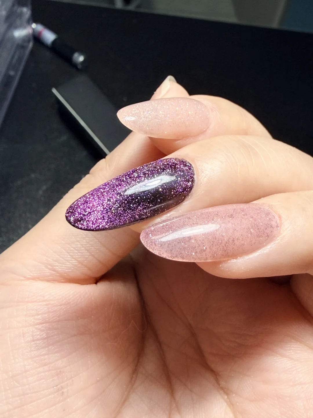 招美甲模特互勉