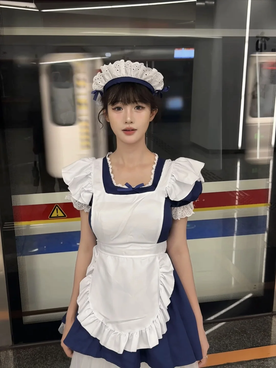 古早女仆坐地铁૮꒰ ⸝⸝ɵ̷̥̥᷅𖤋ɵ̷̥̥᷄⸝⸝ ꒱ა