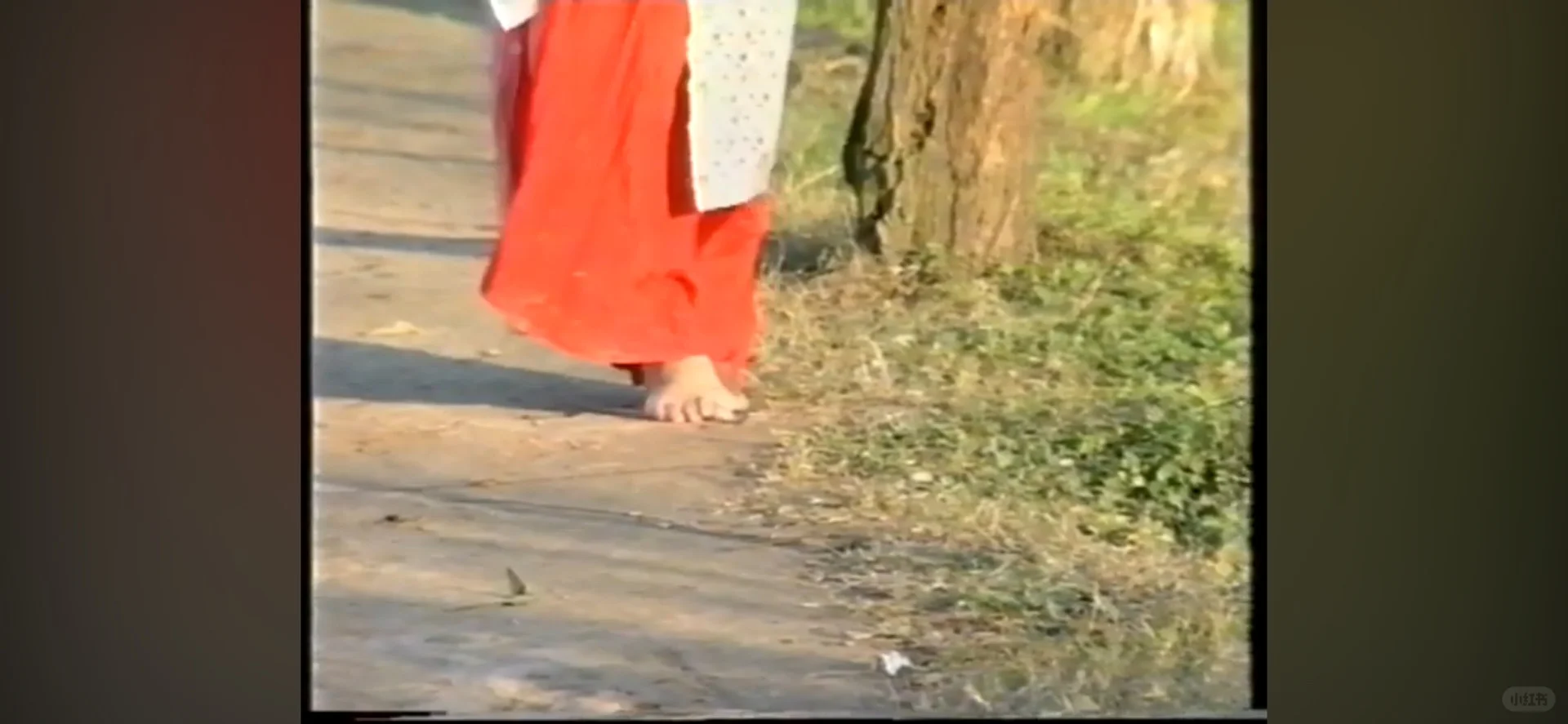 卖油翁占花魁中美女赤足羞辱