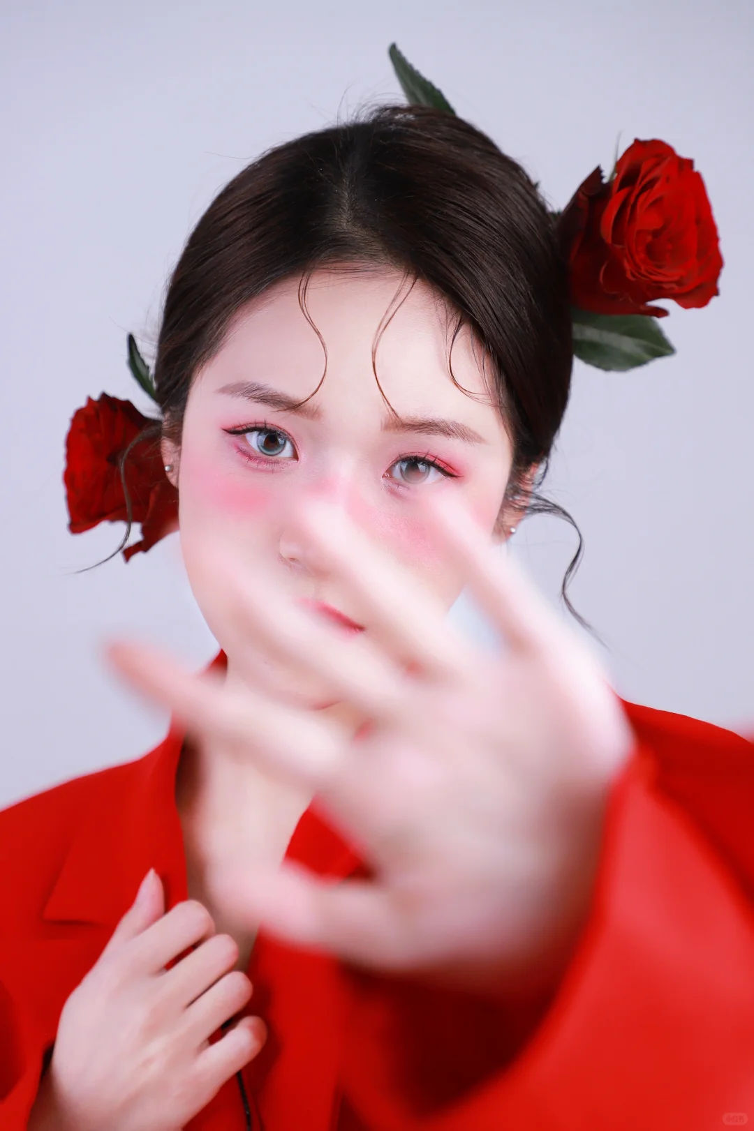 玫瑰少女 | 以玫瑰的名义盛，开娇艳美丽🌹