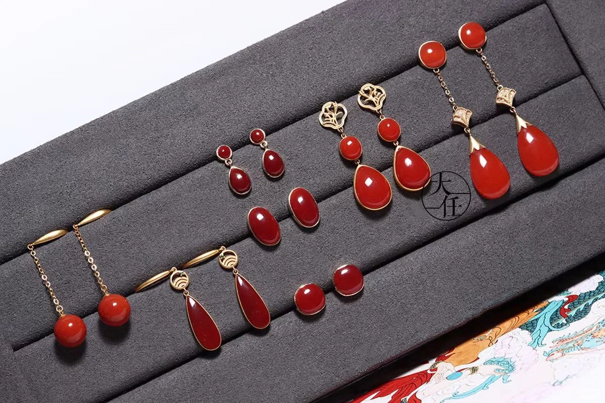 摇曳于耳畔风雅与气韵，唯有这娇辣动人耳坠