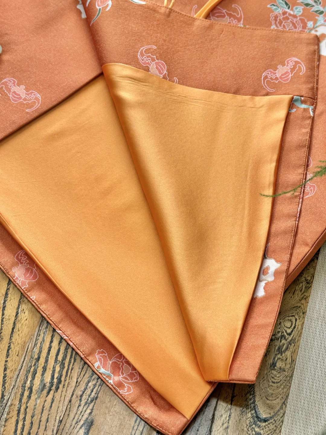 藏在新中式里的文化密码 | 山石牡丹