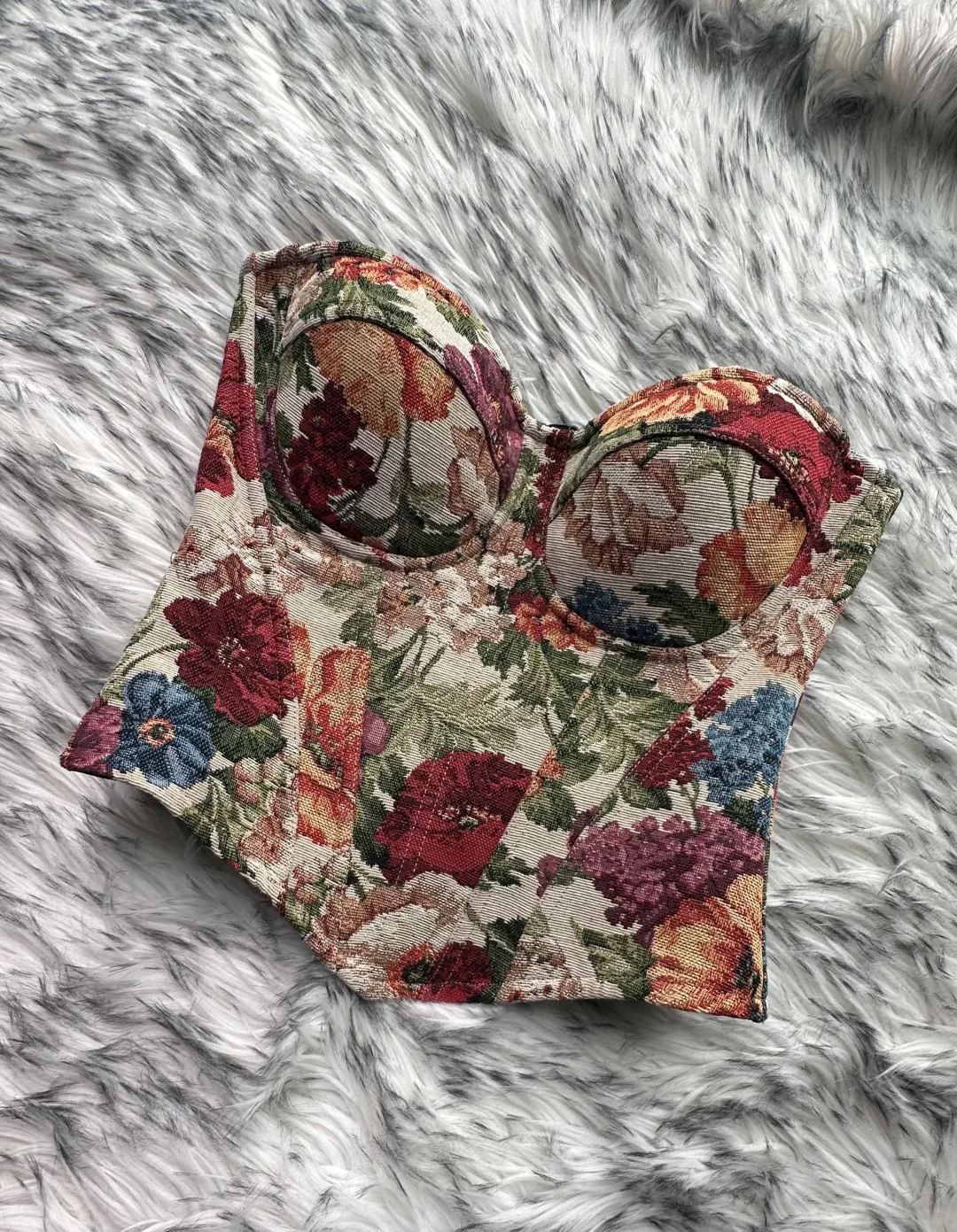 拆吊牌最快的一次！！美到犯规的鱼骨胸衣❗️