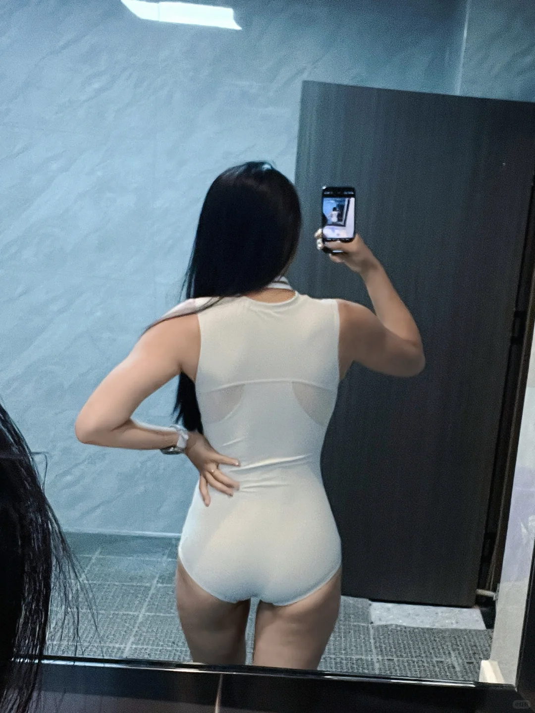 哈喽 多喝水哦~