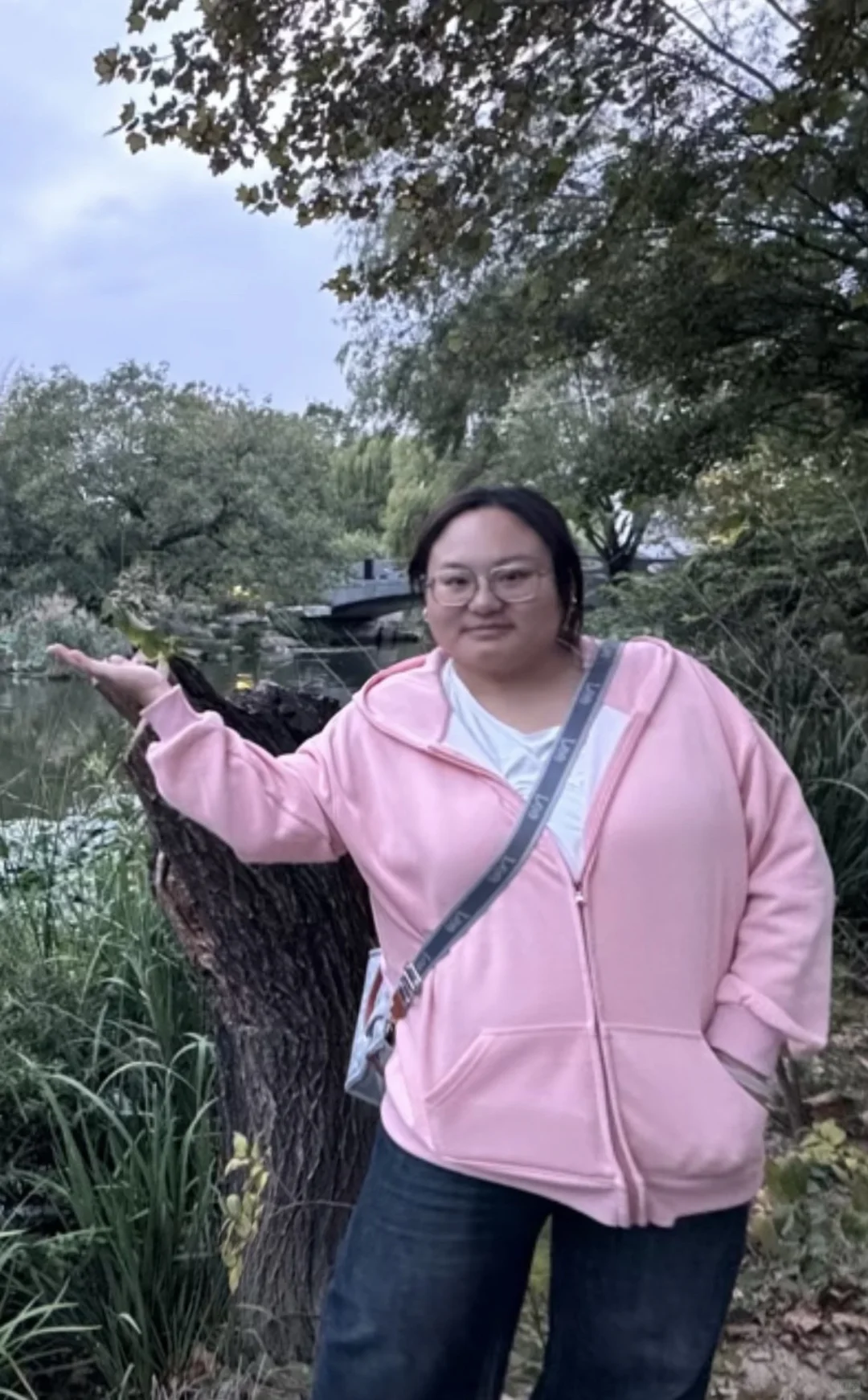 300斤微胖小女生可以游泳吗