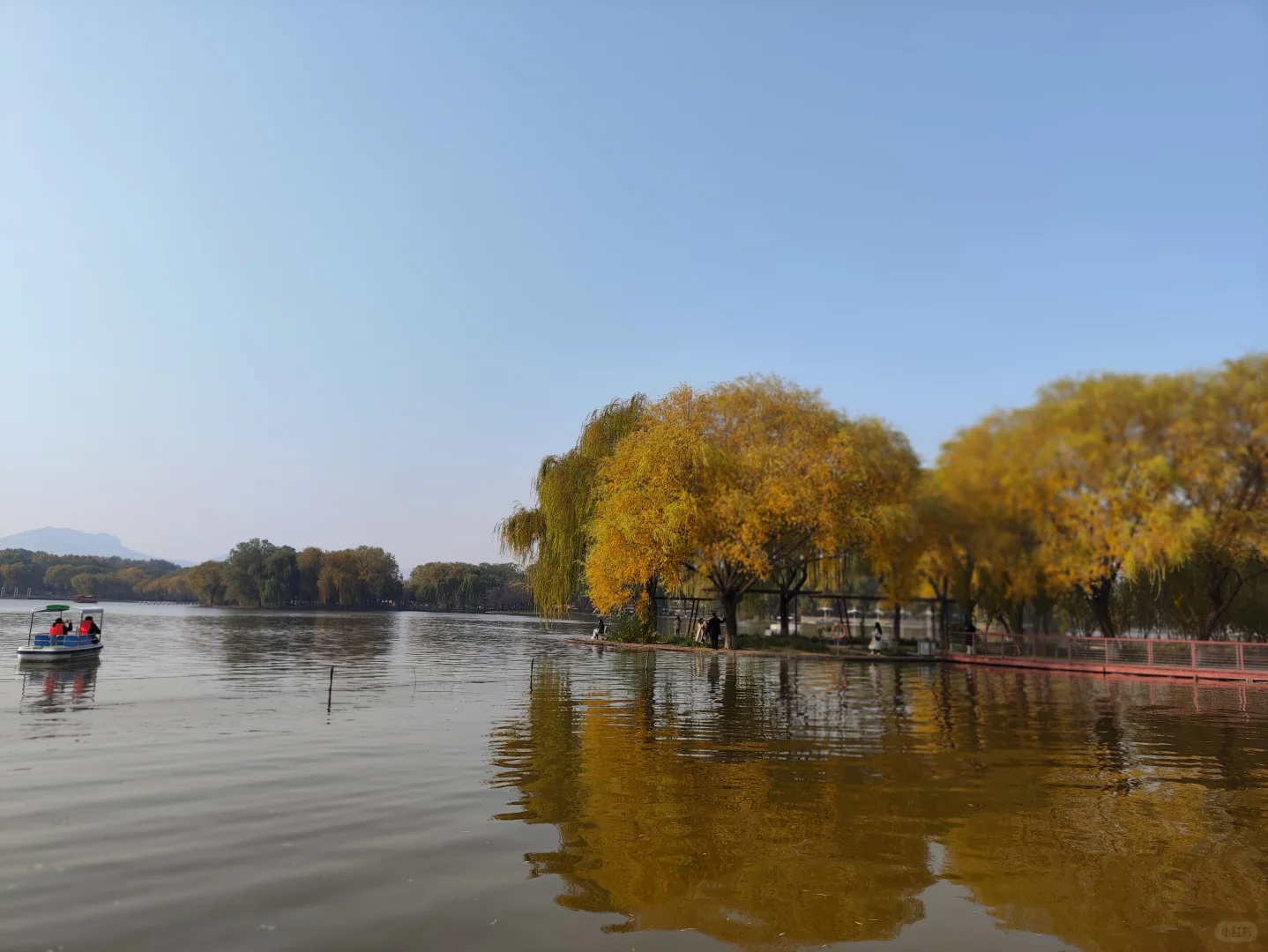 这里的深秋,很美