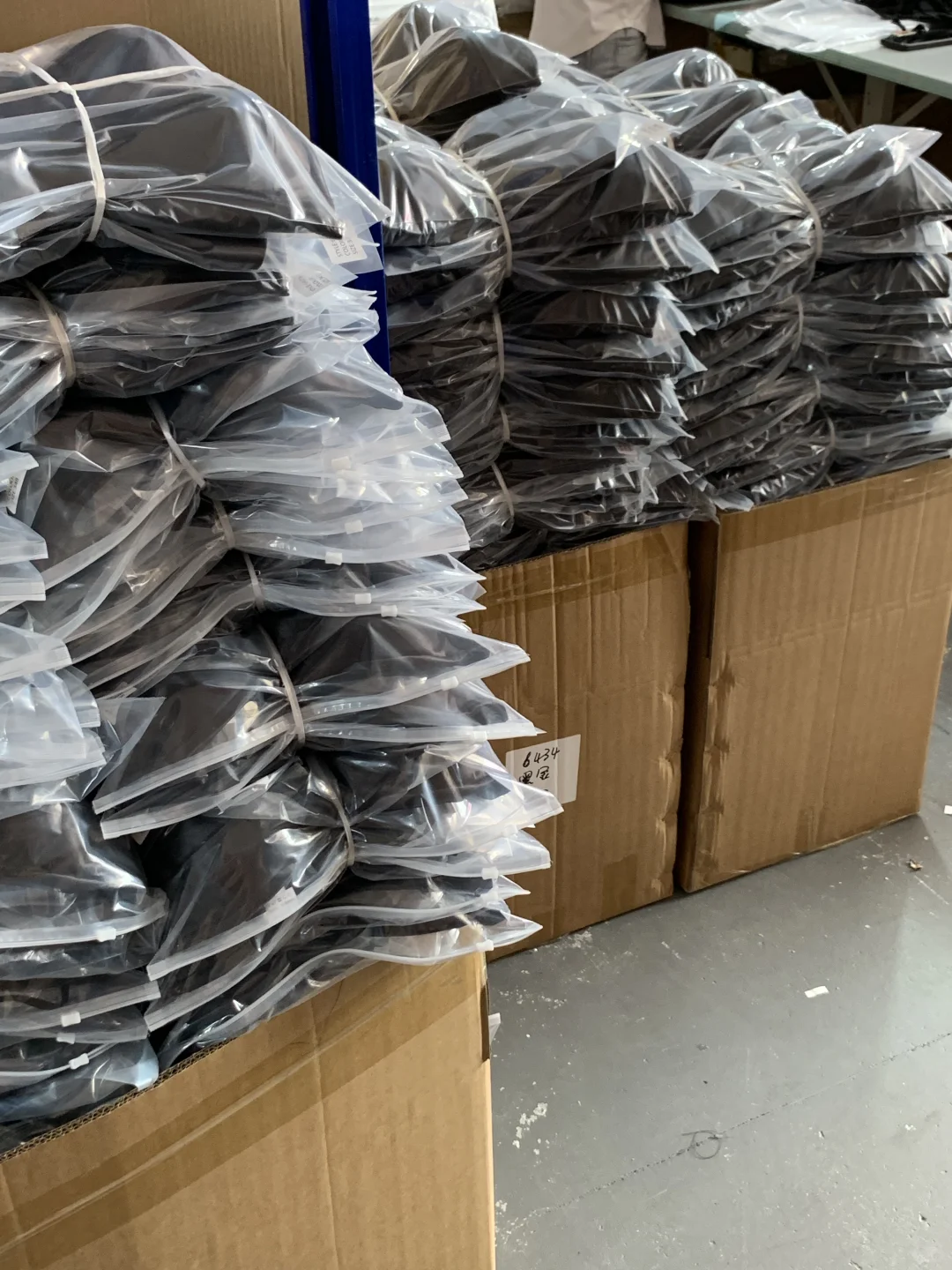 自家工厂直发的鱼骨胸衣，质感拉满！才100＋💰