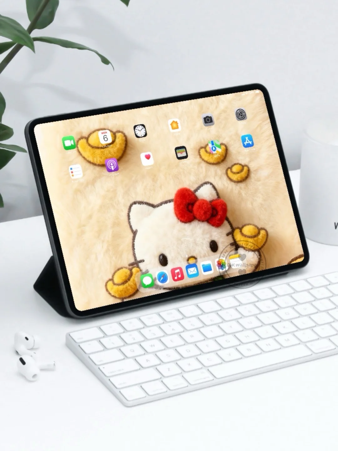 110 Hello Kitty毛绒绒平板壁纸