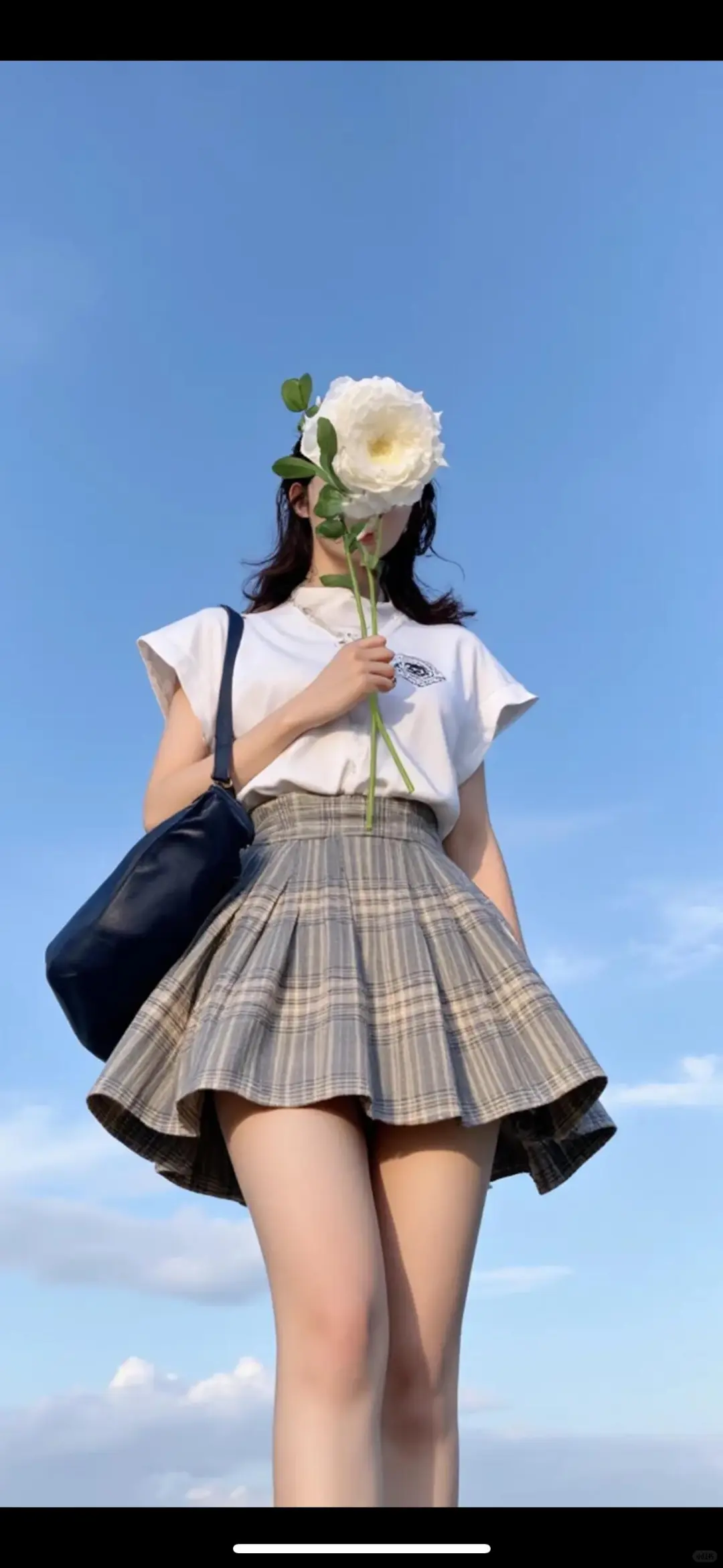 壁纸上新：性感丝滑美腿 一眼沦陷的壁纸