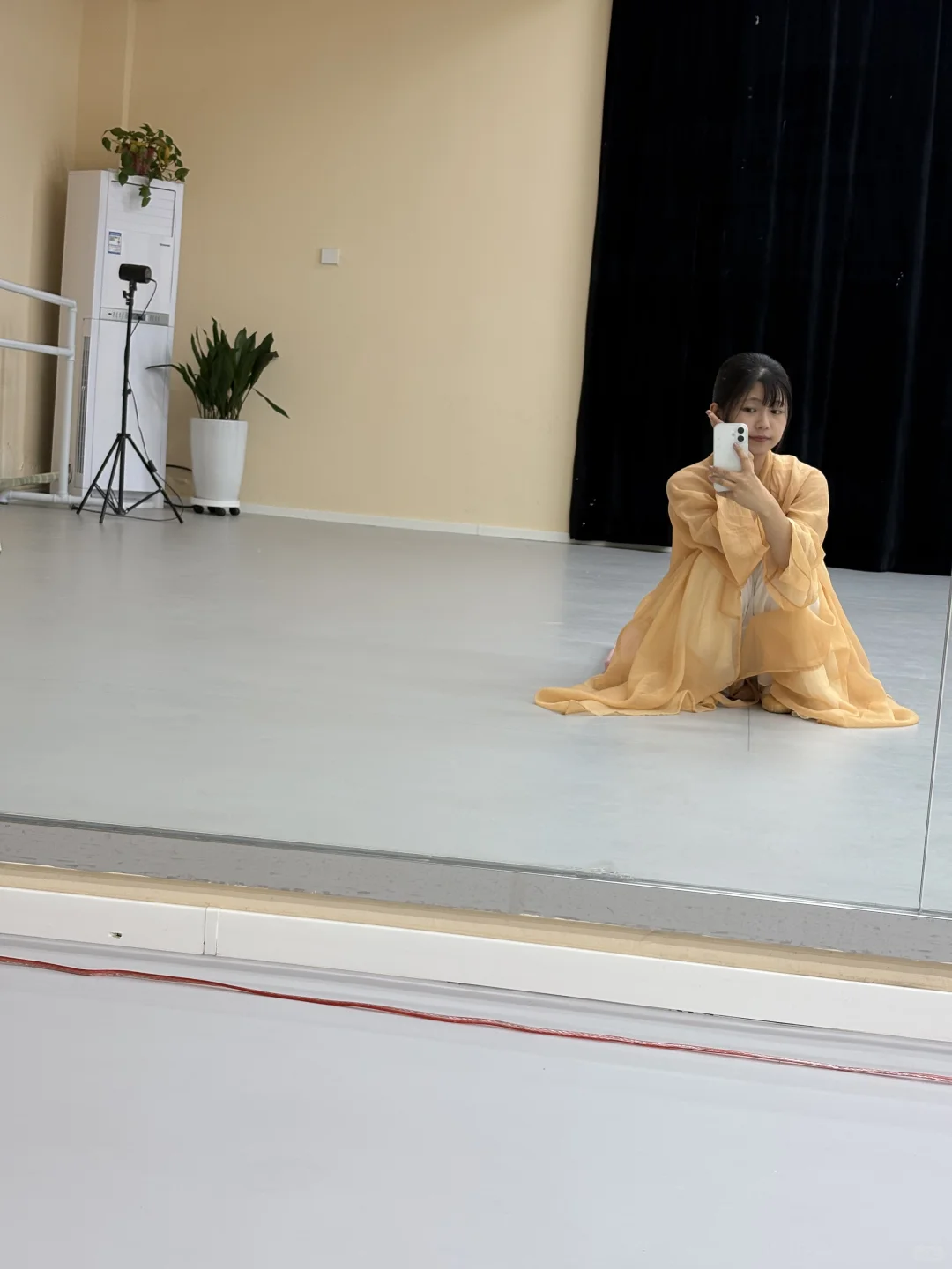 沉溺于秋日里的黄