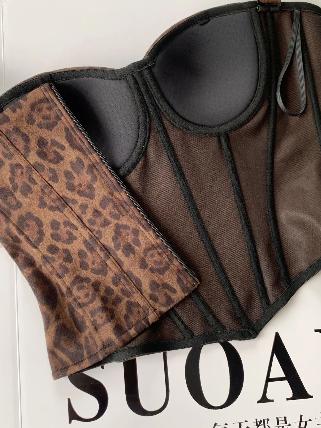 秋冬系列｜超百搭的豹纹鱼骨胸衣‼️