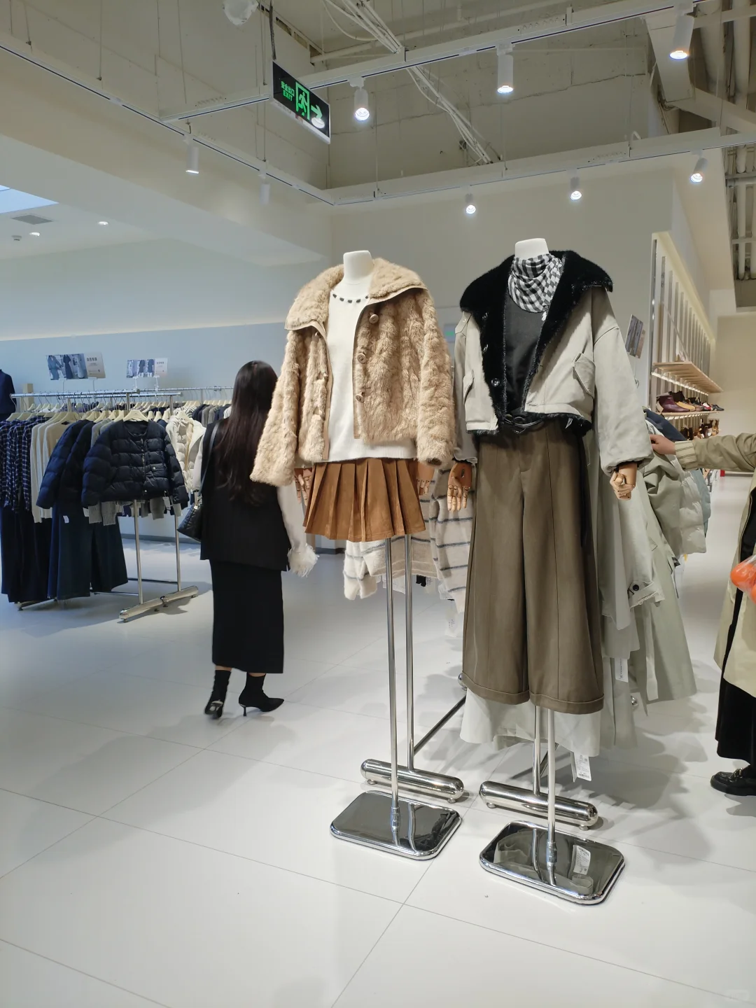 宜昌俪索仓库店合集-不妨试试男装