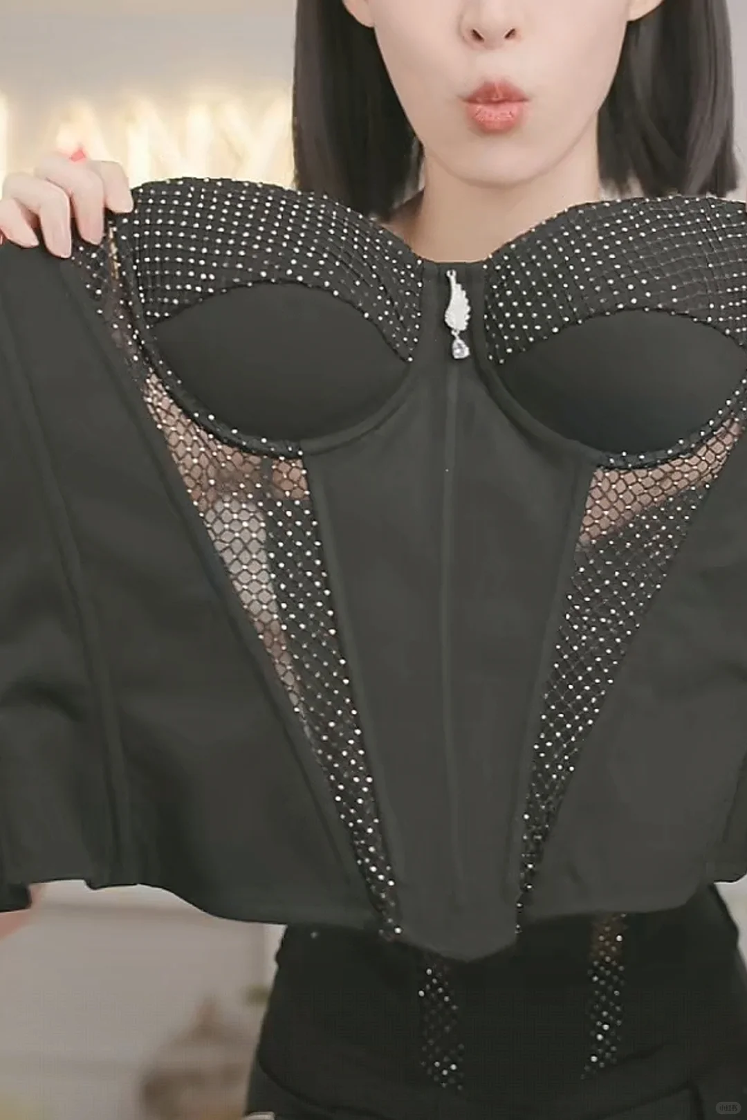 lanyi家11.6晚间场双十一彩蛋黑天鹅