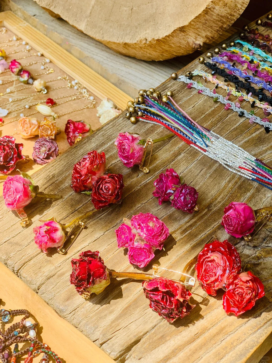 娇艳欲滴的真花胸针❤️❤️❤️