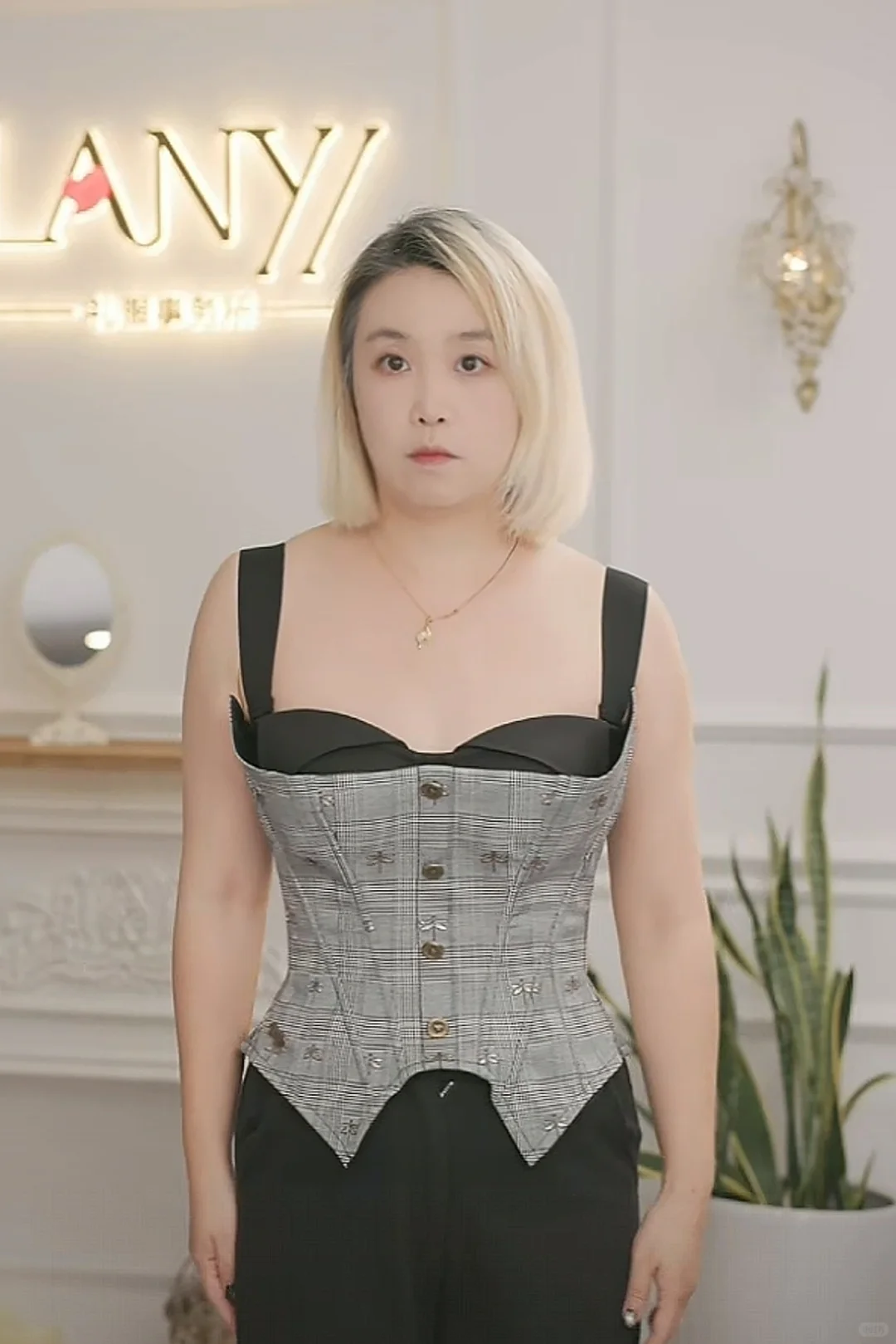 lanyi家11.6晚间场双十一彩蛋百变蜻蜓